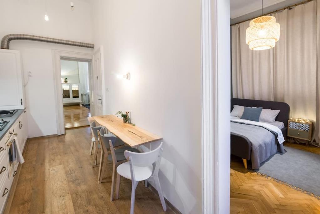 No.8: Lovely & Cosy 3-Room Heart Of The City Timisoara Exterior photo