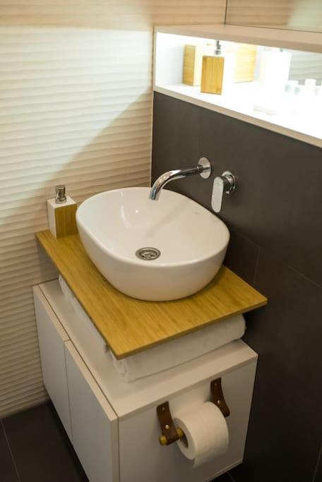 No.8: Lovely & Cosy 3-Room Heart Of The City Timisoara Exterior photo